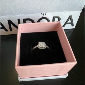 Pandora Ring